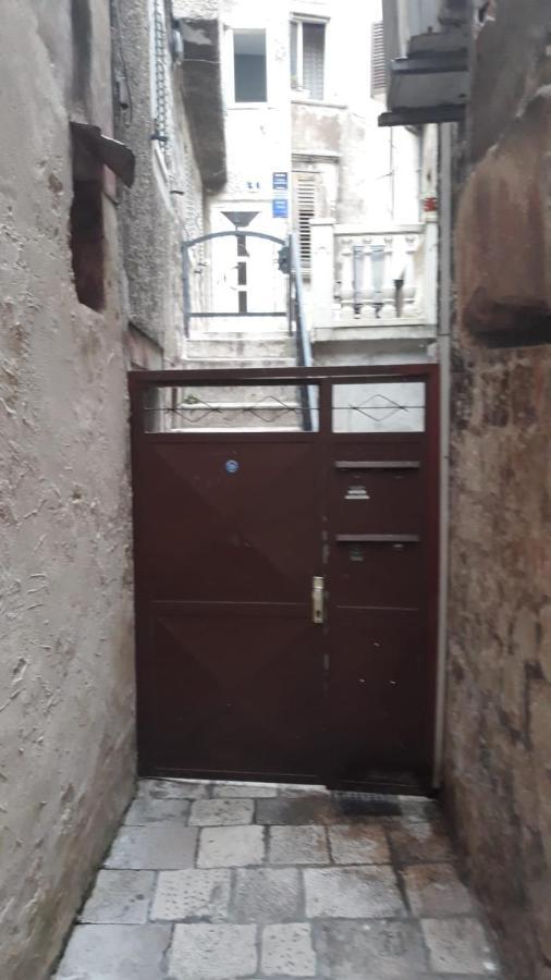 Apartment Duje Σπλιτ Εξωτερικό φωτογραφία